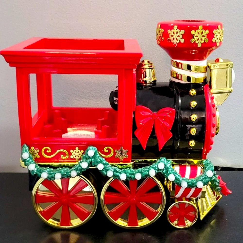 Bath and body works christmas train